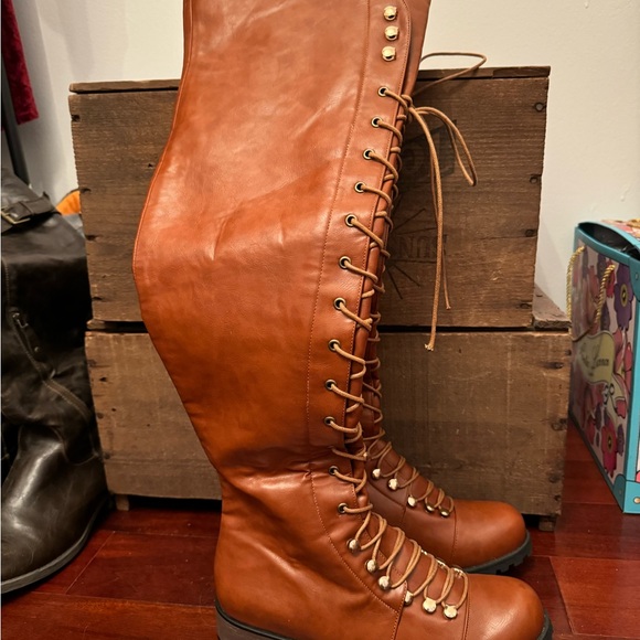 New Gorgeous Over the knee boots Size 9.5 - Picture 6 of 9